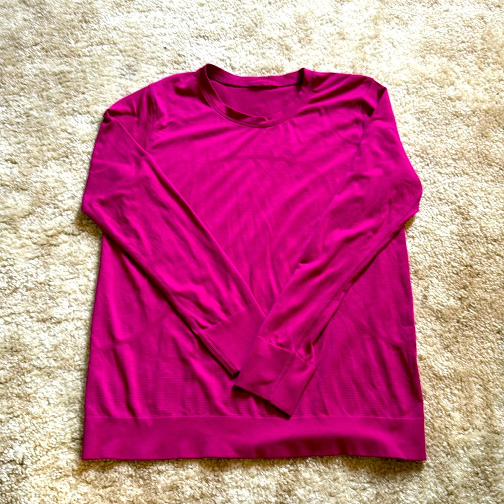 Lululemon swiftly tech long sleeve size 8